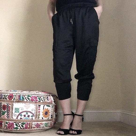 🌃NWT! Sporty CHIC BLK Satin Jogger - Picture 8 of 16